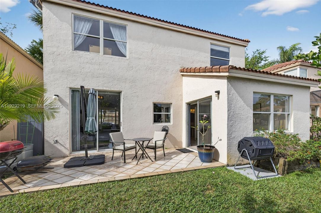 For Sale: $535,000 (3 beds, 2 baths, 1581 Square Feet)