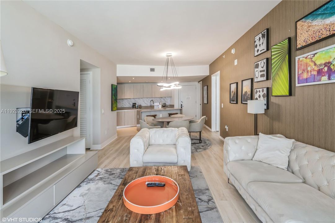 En Venta: $760,000 (2 camas, 2 baños, 1126 Pies cuadrados)