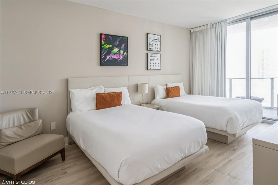 En Venta: $760,000 (2 camas, 2 baños, 1126 Pies cuadrados)