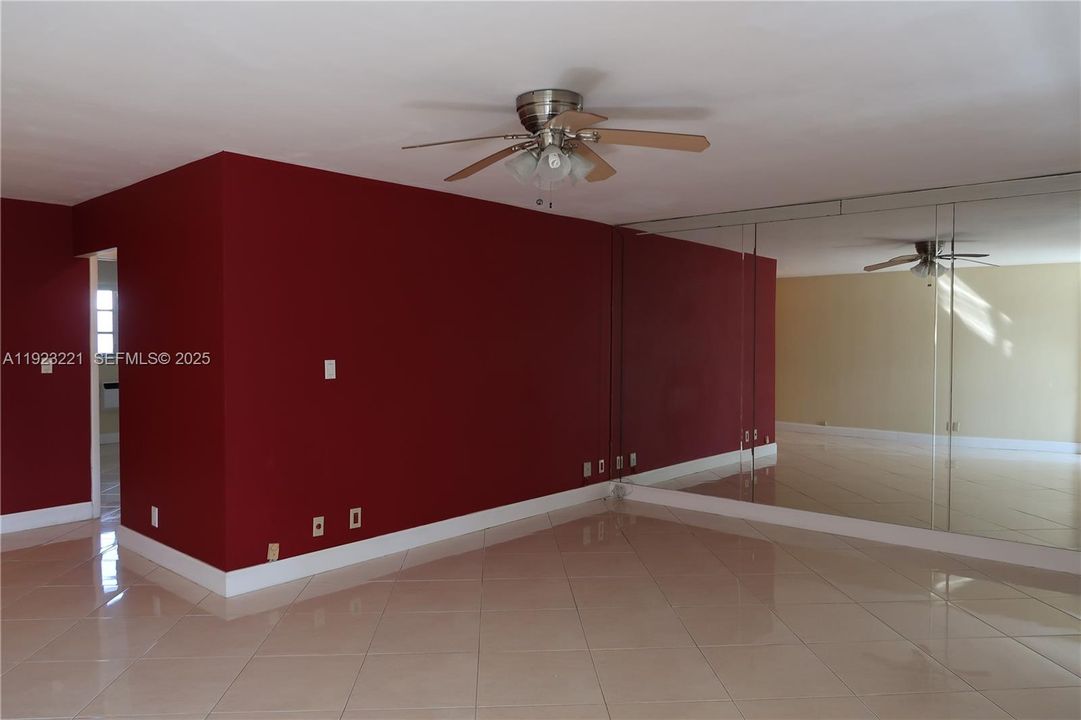 For Rent: $2,000 (1 beds, 1 baths, 684 Square Feet)