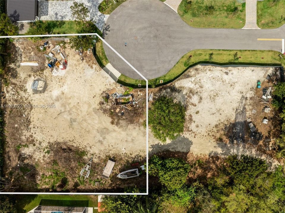 For Sale: $5,995,000 (8 beds, 7 baths, 0 Square Feet)