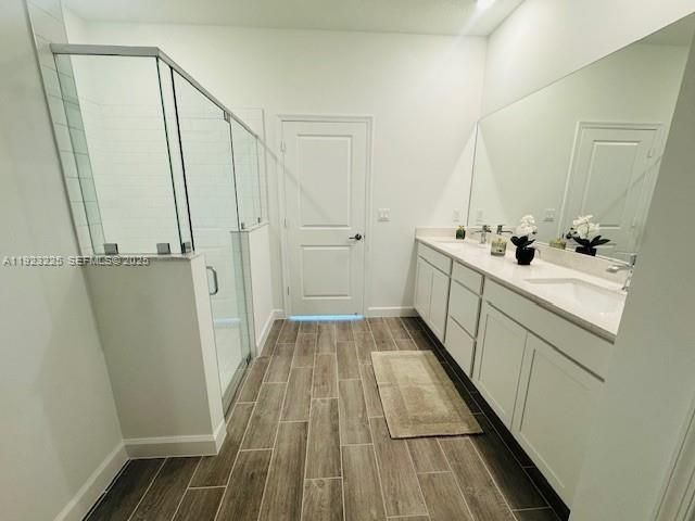 For Rent: $3,550 (3 beds, 2 baths, 0 Square Feet)