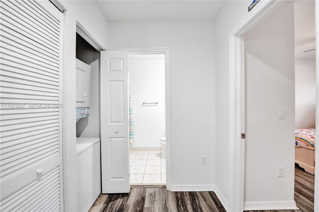 На продажу: $415,000 (3 спален, 2 ванн, 1656 Квадратных фут)