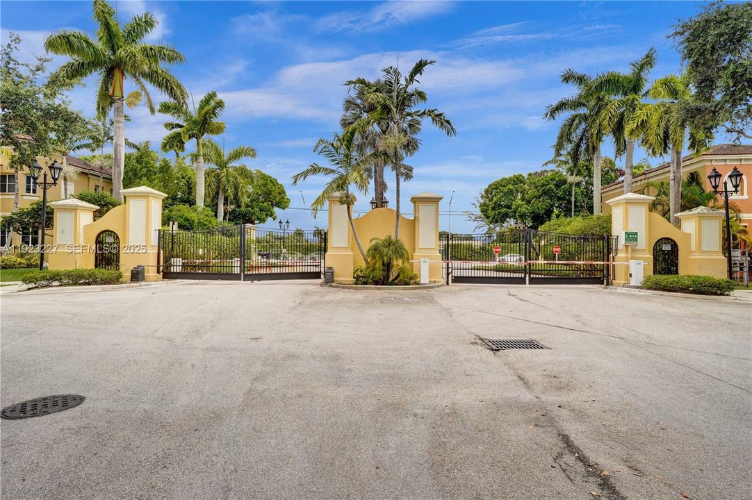 На продажу: $415,000 (3 спален, 2 ванн, 1656 Квадратных фут)