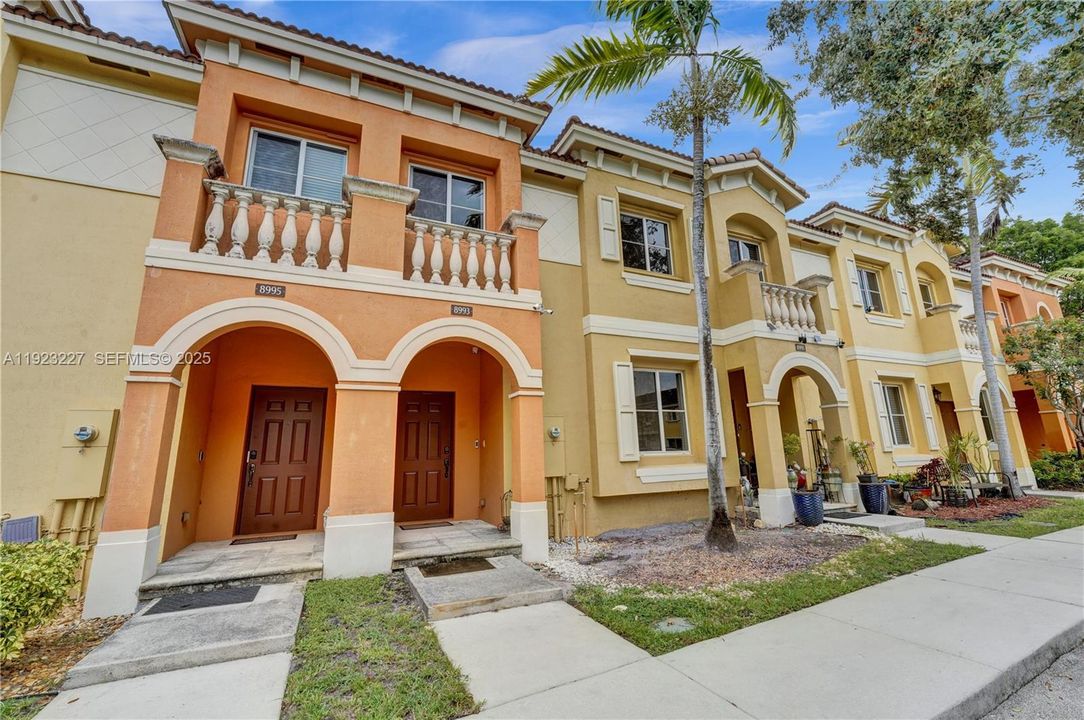 На продажу: $415,000 (3 спален, 2 ванн, 1656 Квадратных фут)