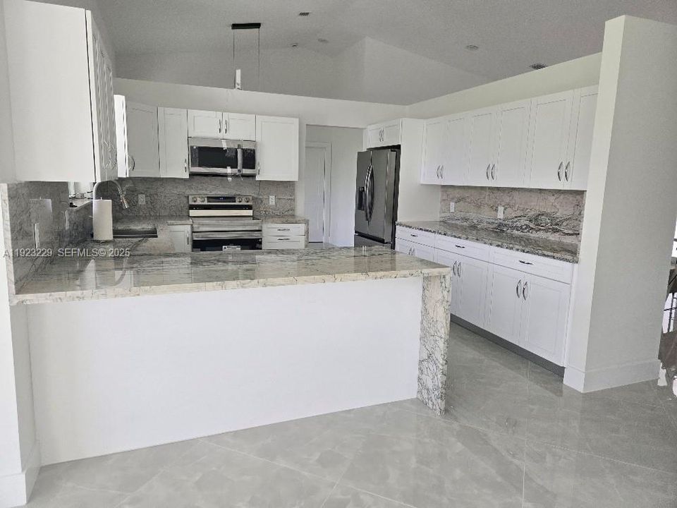 На продажу: $1,199,000 (4 спален, 3 ванн, 0 Квадратных фут)