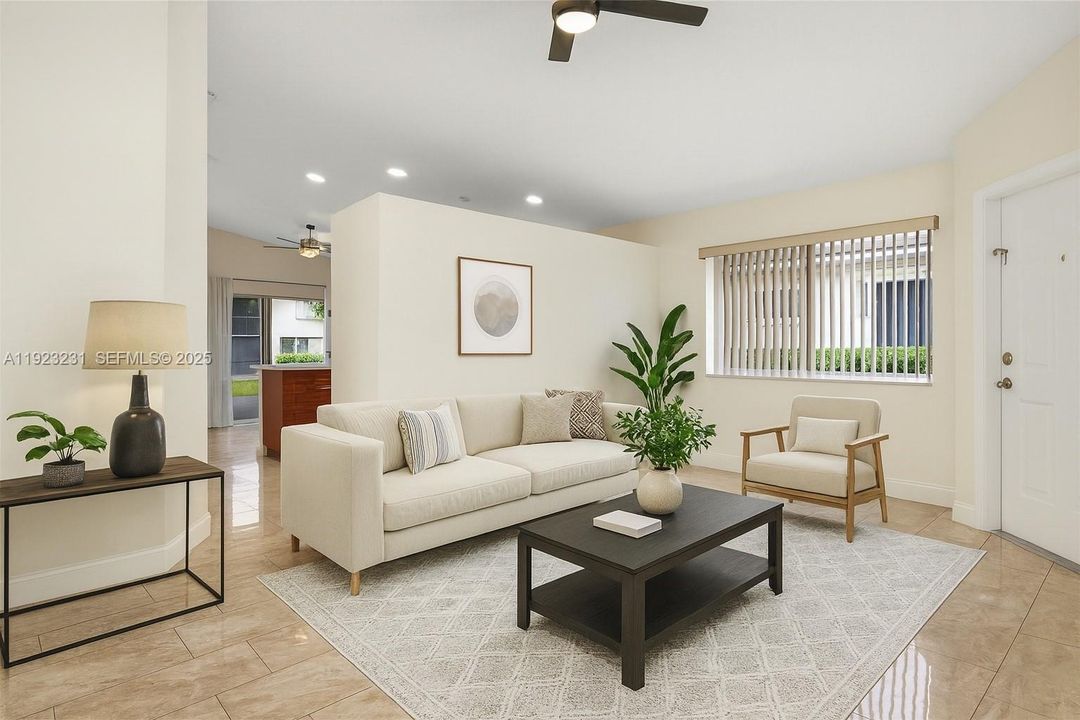 出租: $3,400 (3 贝兹, 2 浴室, 1305 平方英尺)