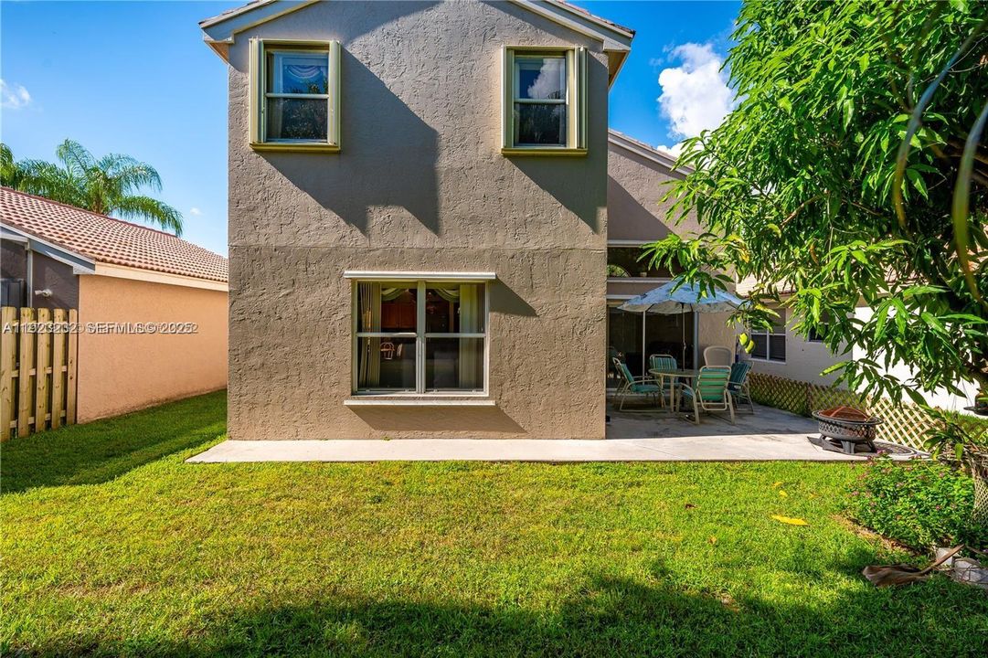 For Sale: $575,000 (4 beds, 2 baths, 2299 Square Feet)