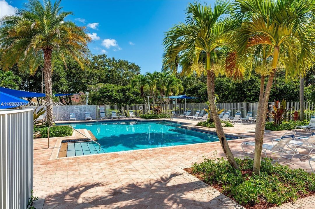 For Sale: $575,000 (4 beds, 2 baths, 2299 Square Feet)