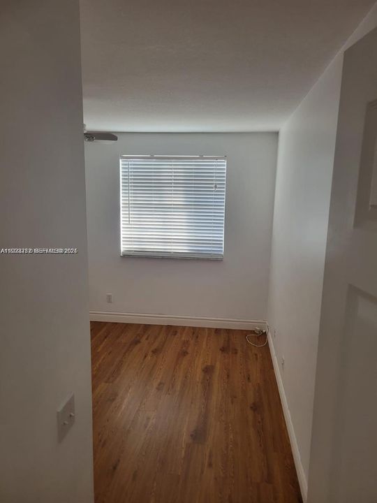 For Sale: $575,000 (4 beds, 2 baths, 2299 Square Feet)