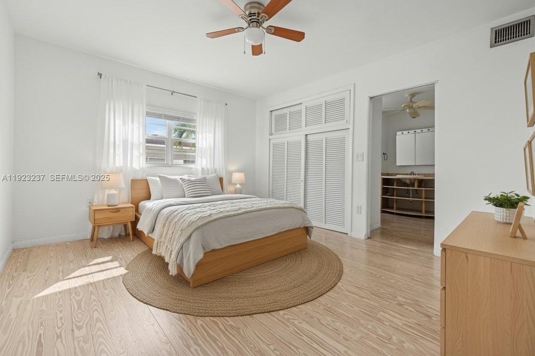 For Sale: $685,000 (2 beds, 2 baths, 1441 Square Feet)