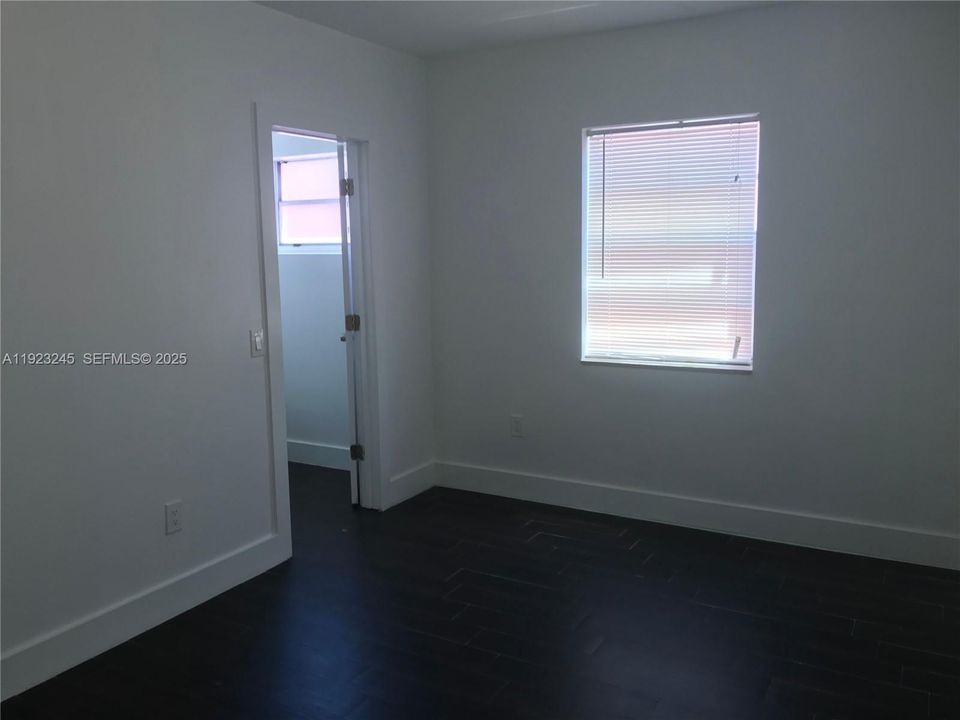 В аренду: $1,550 (1 спален, 1 ванн, 0 Квадратных фут)