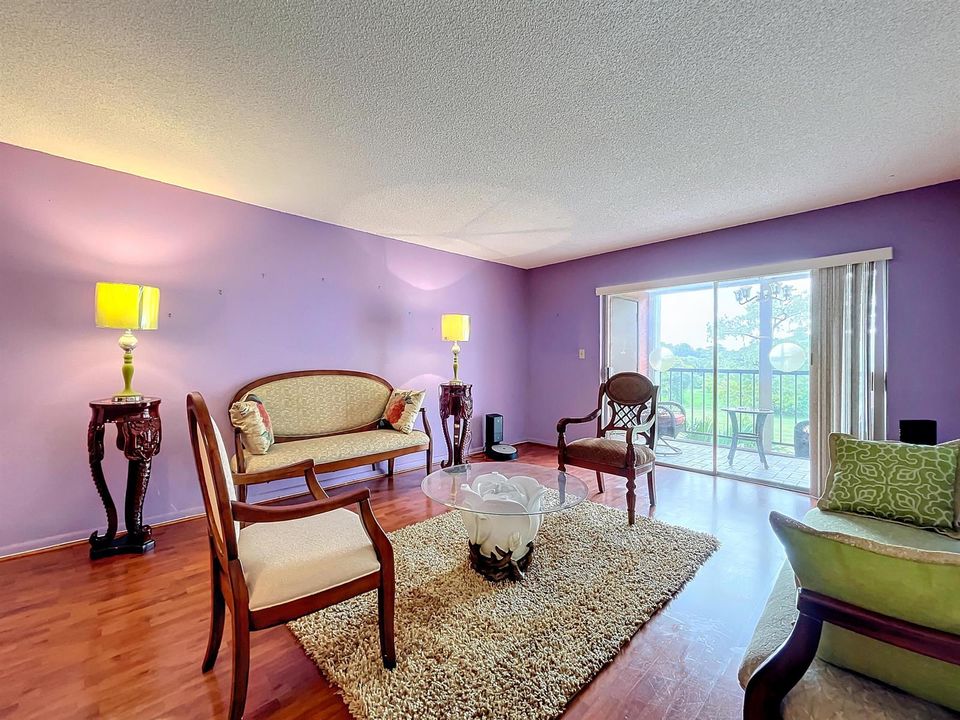 Living room 2