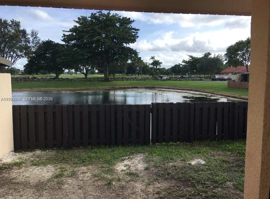 出租: $1,900 (3 贝兹, 2 浴室, 1337 平方英尺)