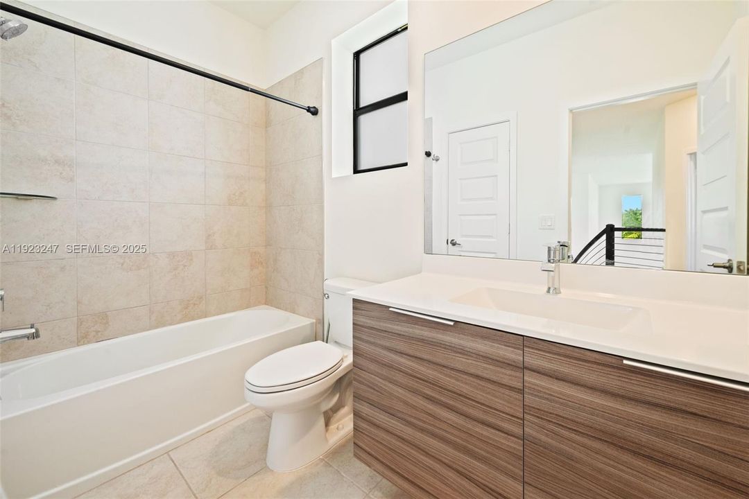 В аренду: $6,000 (4 спален, 3 ванн, 2847 Квадратных фут)