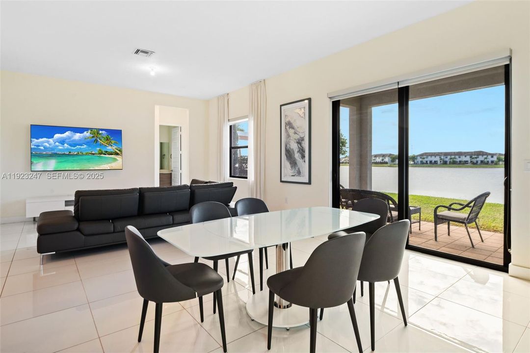 В аренду: $6,000 (4 спален, 3 ванн, 2847 Квадратных фут)