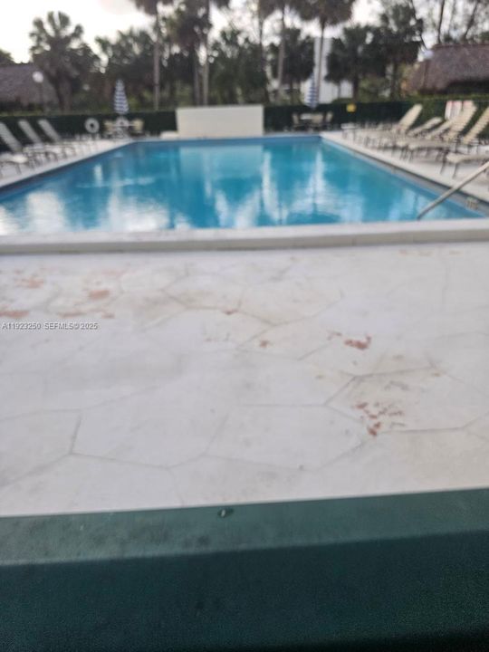 For Rent: $2,300 (2 beds, 2 baths, 1020 Square Feet)