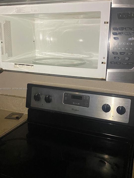 待售: $179,000 (3 贝兹, 2 浴室, 1126 平方英尺)