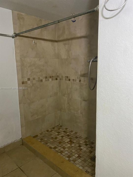 待售: $179,000 (3 贝兹, 2 浴室, 1126 平方英尺)