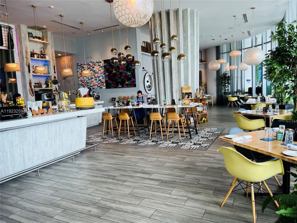 En Venta: $775,000 (2 camas, 2 baños, 1129 Pies cuadrados)