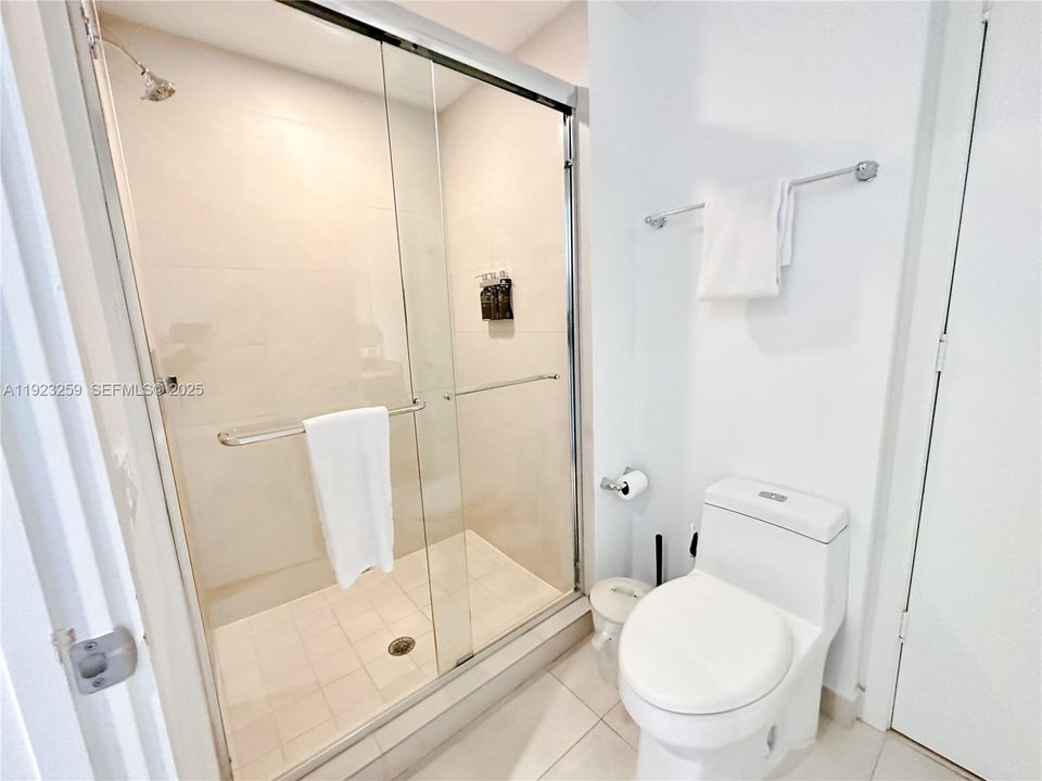 En Venta: $775,000 (2 camas, 2 baños, 1129 Pies cuadrados)