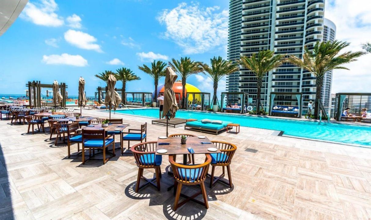 En Venta: $775,000 (2 camas, 2 baños, 1129 Pies cuadrados)