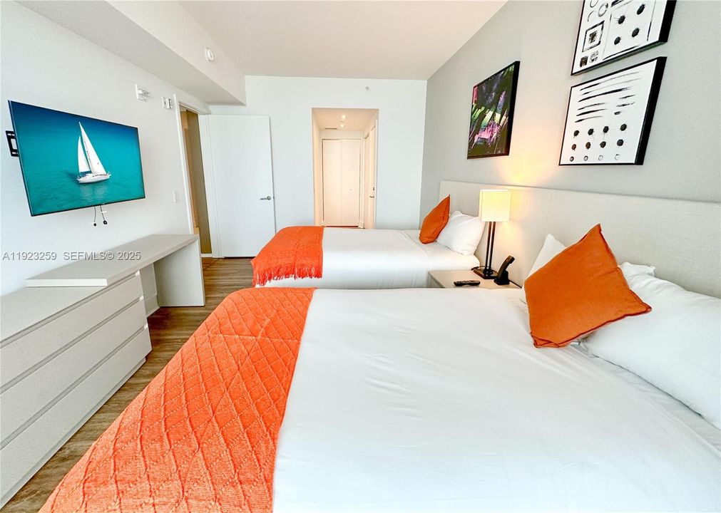 En Venta: $775,000 (2 camas, 2 baños, 1129 Pies cuadrados)