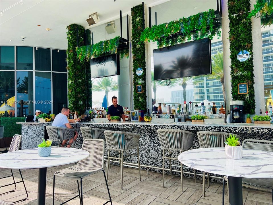 En Venta: $775,000 (2 camas, 2 baños, 1129 Pies cuadrados)