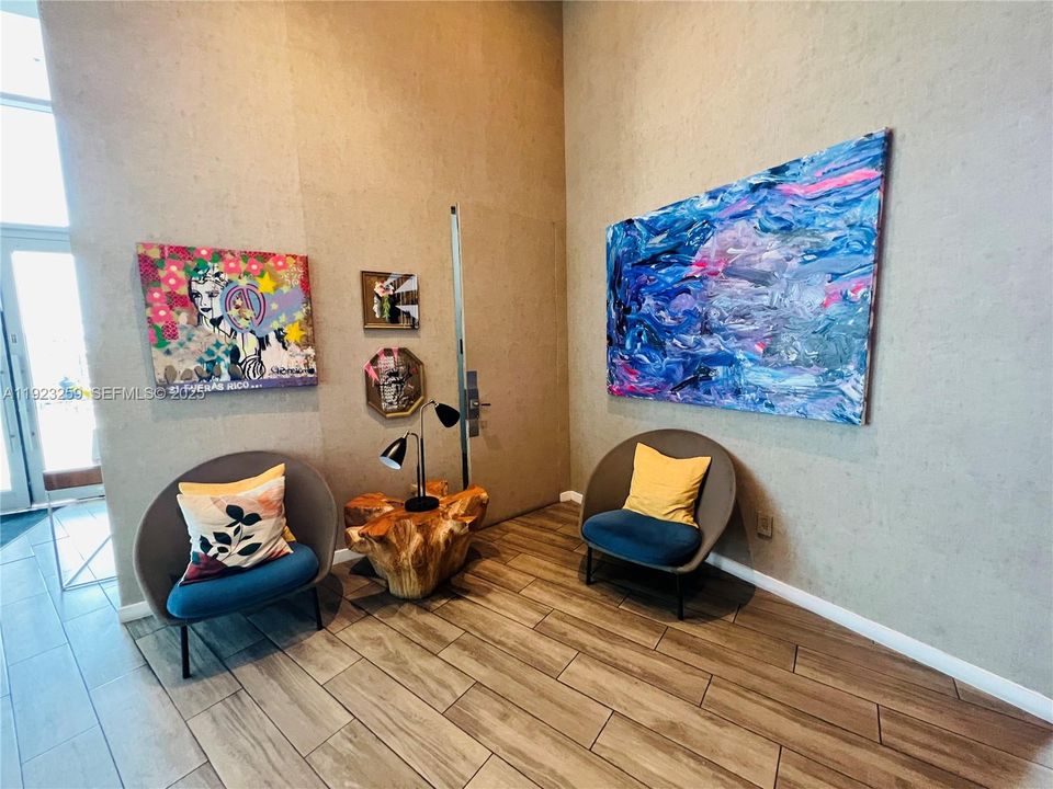 En Venta: $775,000 (2 camas, 2 baños, 1129 Pies cuadrados)