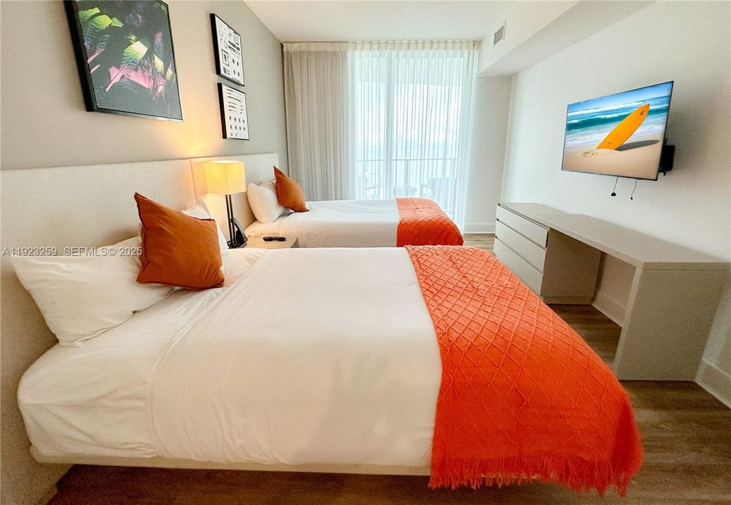 En Venta: $775,000 (2 camas, 2 baños, 1129 Pies cuadrados)