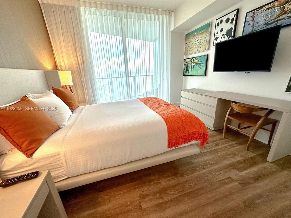 En Venta: $775,000 (2 camas, 2 baños, 1129 Pies cuadrados)