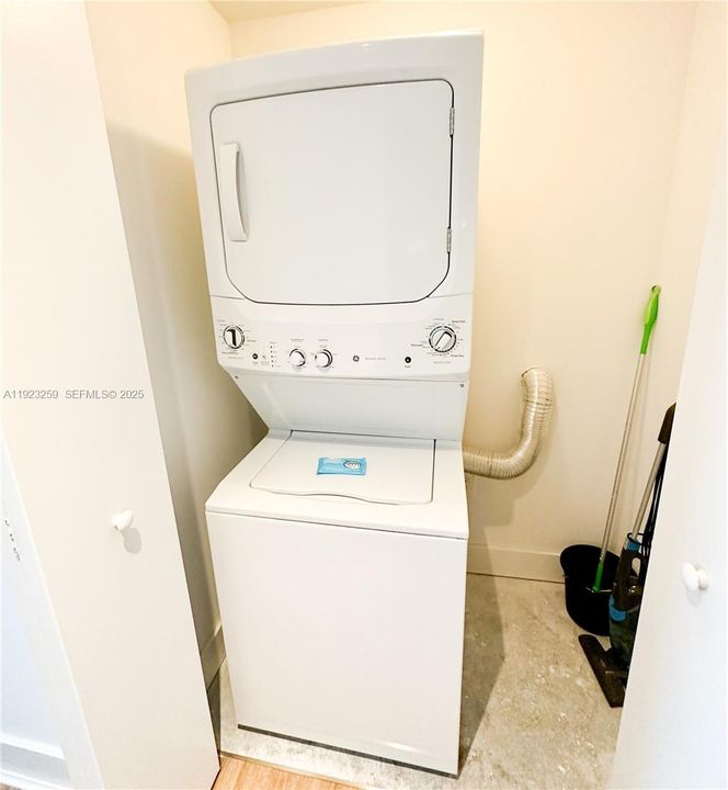 En Venta: $775,000 (2 camas, 2 baños, 1129 Pies cuadrados)