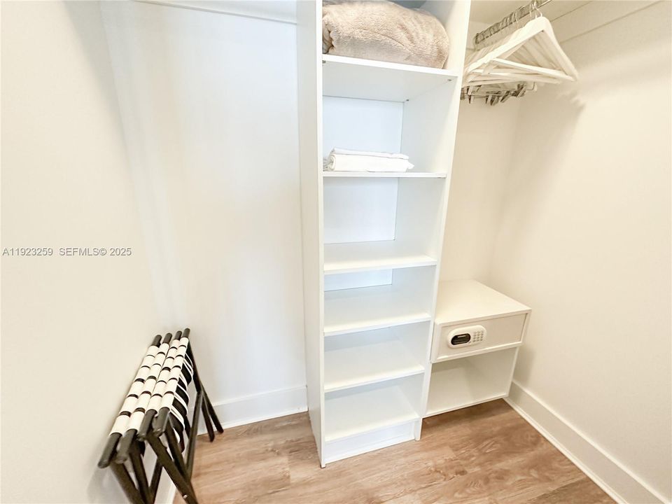 En Venta: $775,000 (2 camas, 2 baños, 1129 Pies cuadrados)