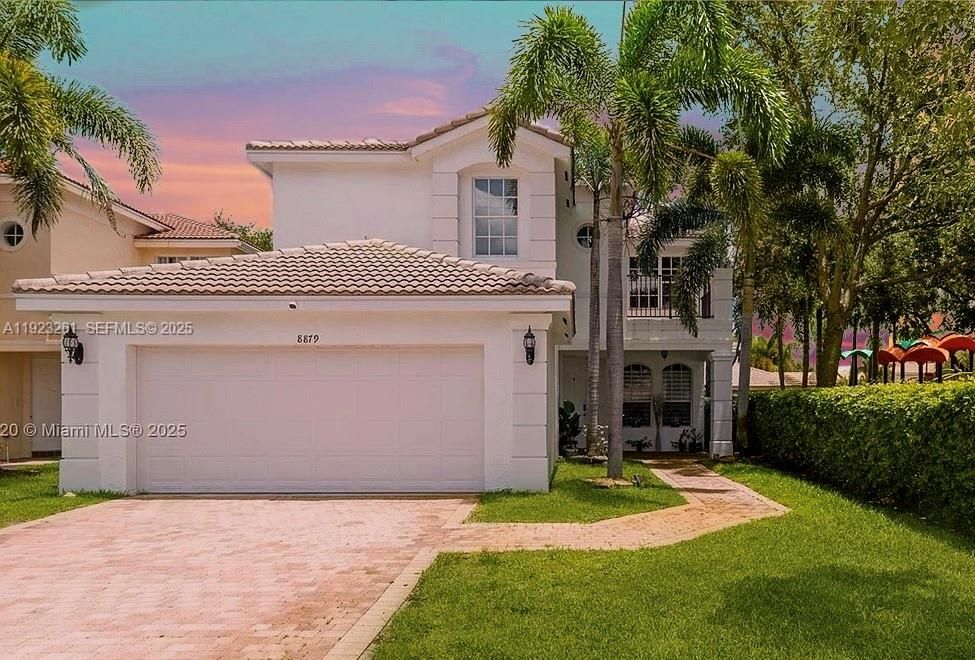 For Sale: $699,000 (4 beds, 2 baths, 2515 Square Feet)