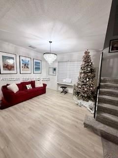 For Sale: $699,000 (4 beds, 2 baths, 2515 Square Feet)