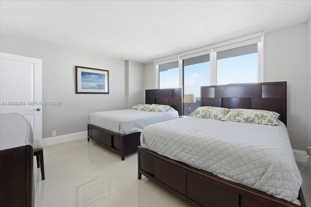 待售: $749,000 (2 贝兹, 2 浴室, 1450 平方英尺)