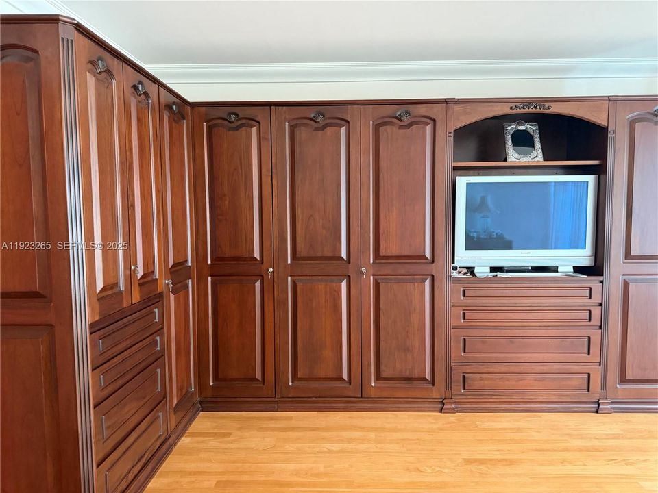 En Venta: $4,000,000 (2 camas, 4 baños, 3110 Pies cuadrados)