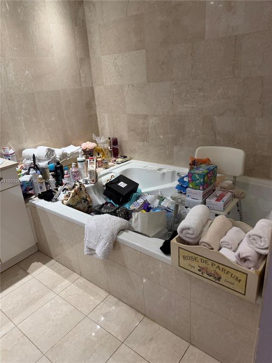 En Venta: $4,000,000 (2 camas, 4 baños, 3110 Pies cuadrados)