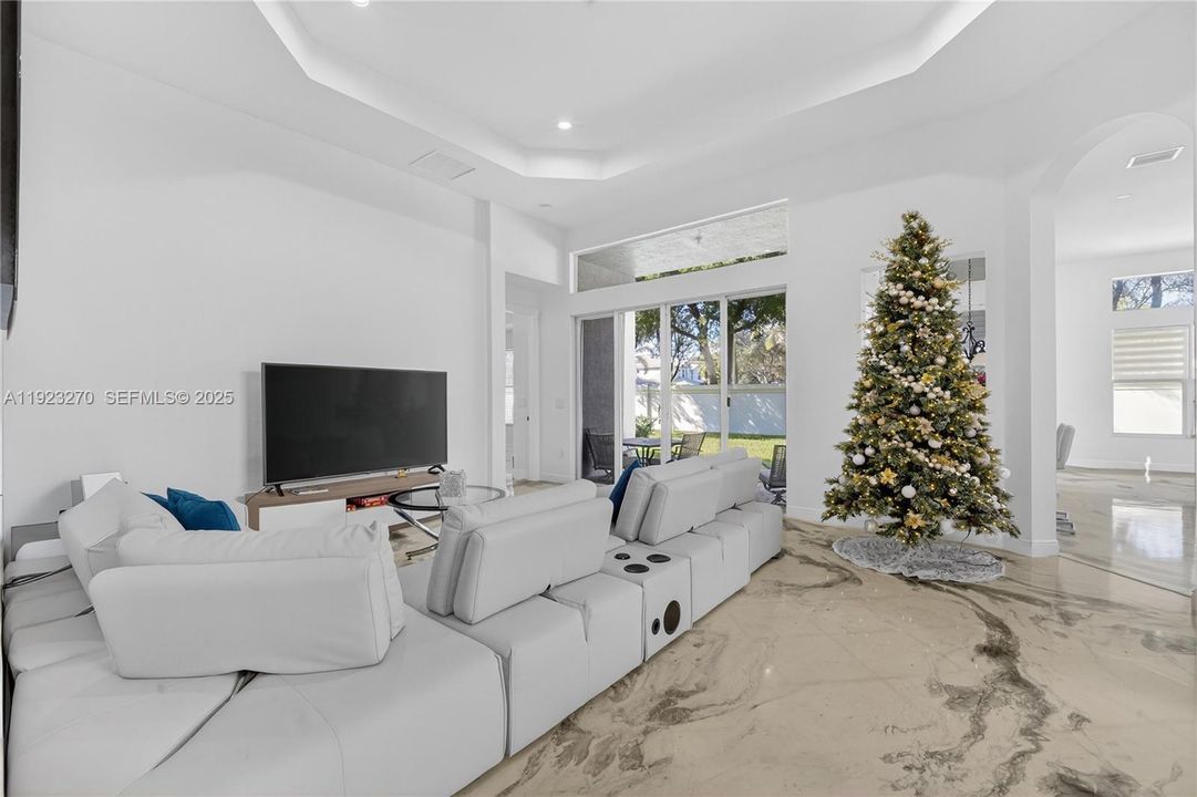 For Sale: $875,000 (4 beds, 3 baths, 2443 Square Feet)