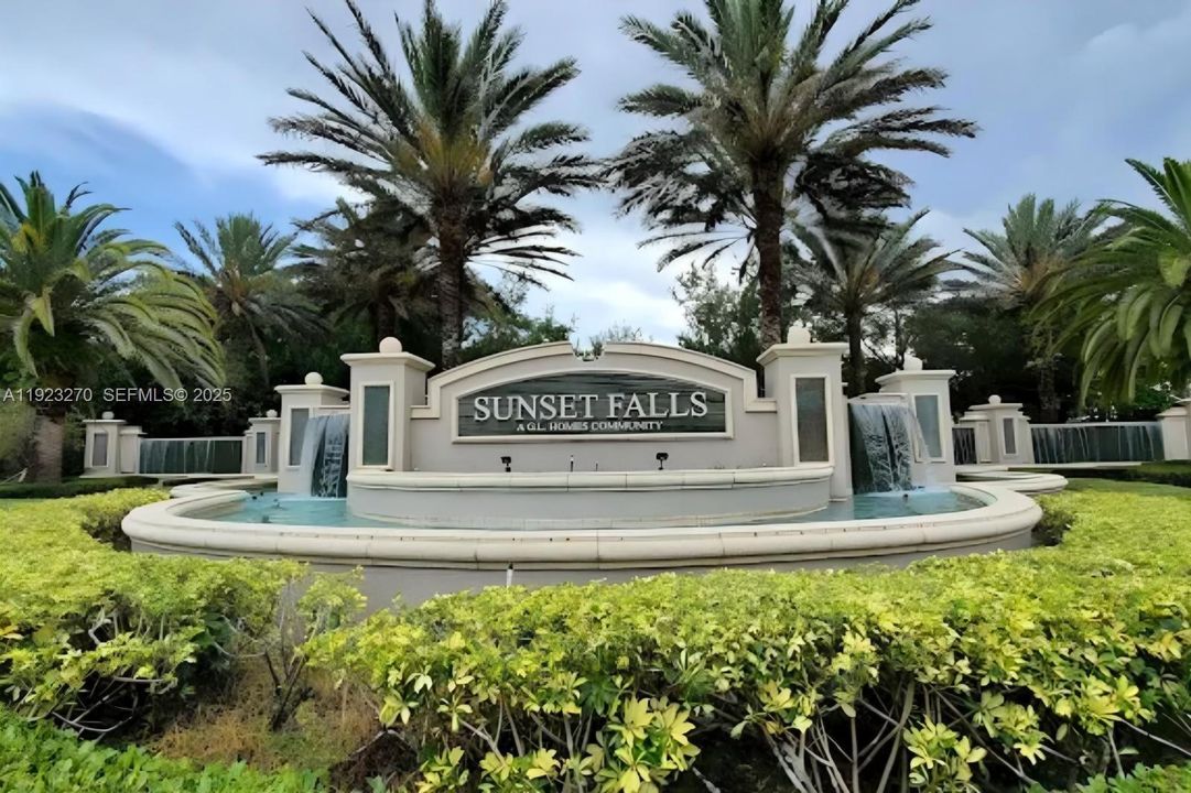 For Sale: $875,000 (4 beds, 3 baths, 2443 Square Feet)