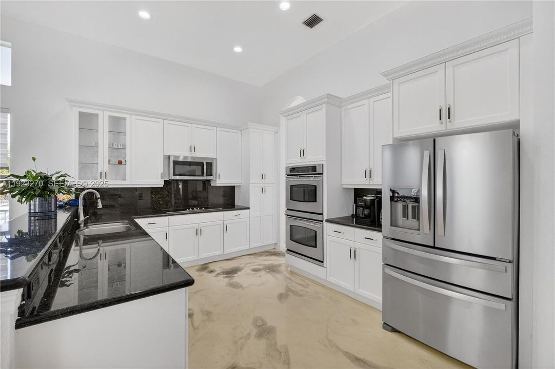 For Sale: $875,000 (4 beds, 3 baths, 2443 Square Feet)