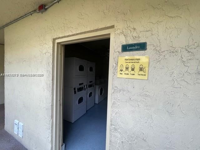 Active With Contract: $1,800 (2 beds, 2 baths, 1046 Square Feet)