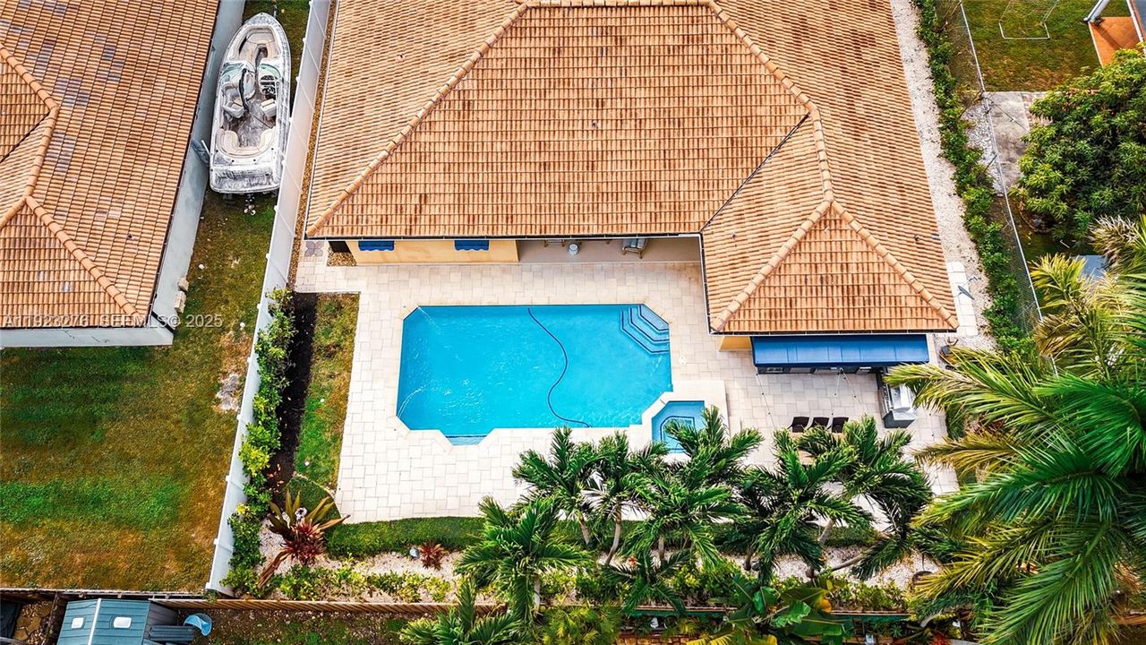 For Rent: $8,700 (5 beds, 3 baths, 2192 Square Feet)