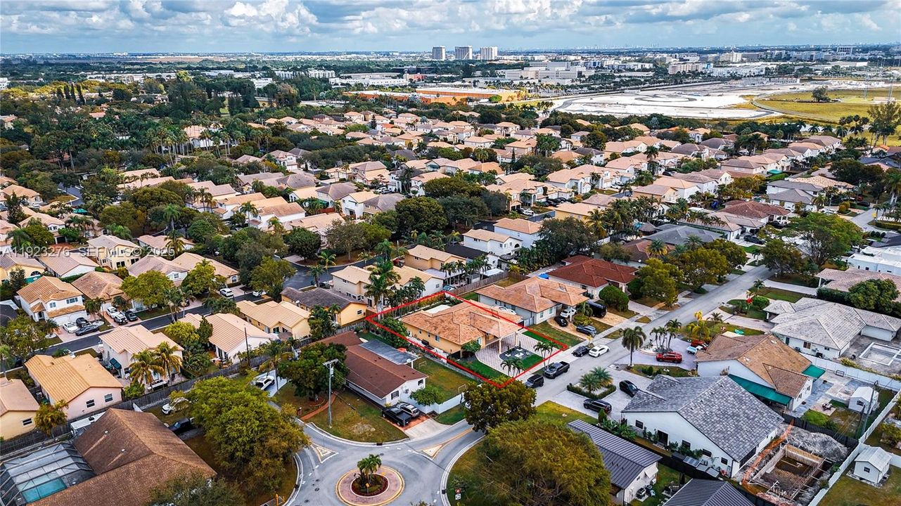 For Rent: $8,700 (5 beds, 3 baths, 2192 Square Feet)