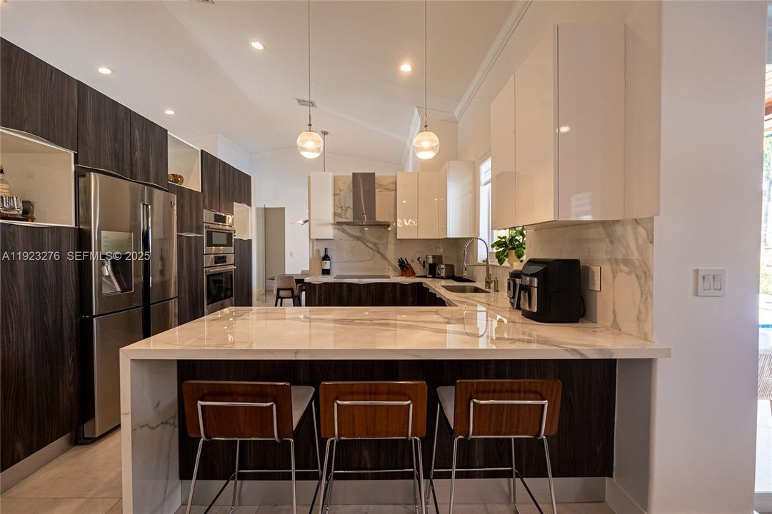 For Rent: $8,700 (5 beds, 3 baths, 2192 Square Feet)