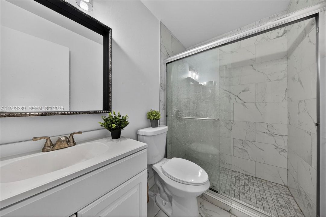 For Sale: $310,000 (3 beds, 2 baths, 1220 Square Feet)