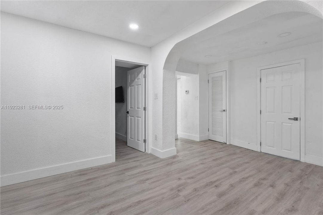 For Rent: $4,500 (4 beds, 2 baths, 2321 Square Feet)