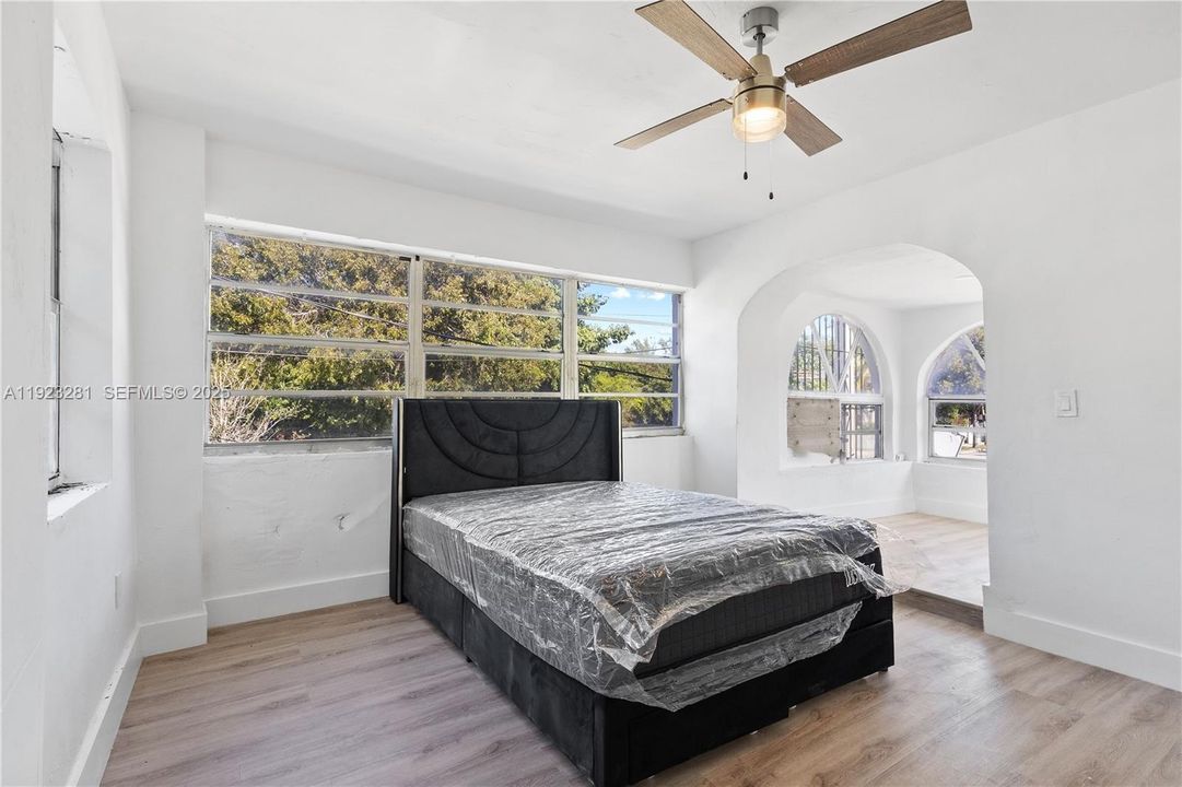 For Rent: $4,500 (4 beds, 2 baths, 2321 Square Feet)