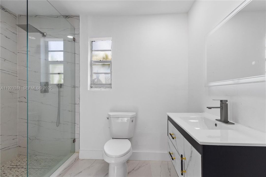 For Rent: $4,500 (4 beds, 2 baths, 2321 Square Feet)