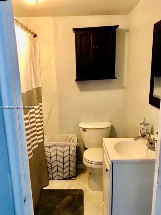 合同活跃: $665,000 (0 贝兹, 0 浴室, 1636 平方英尺)